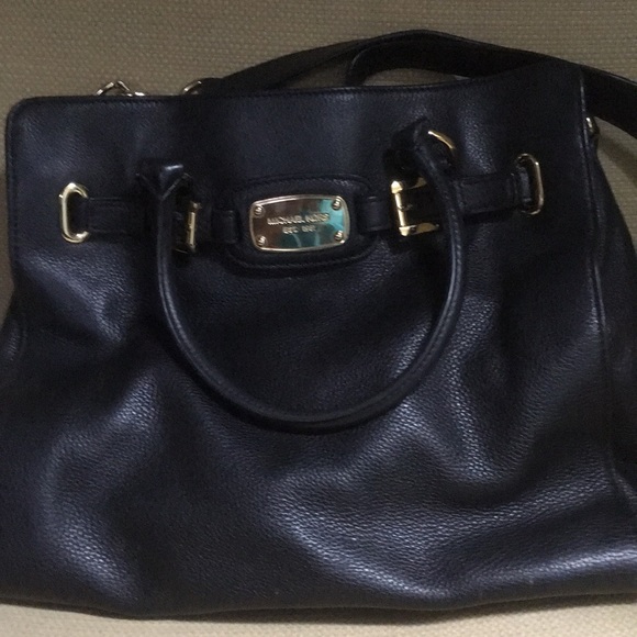 Michael Kors Handbags - Michael Kors shoulder bag/ tote